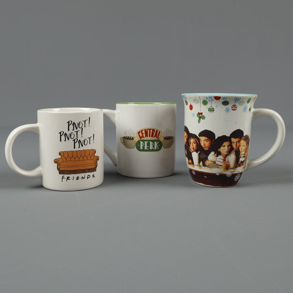 3x Friends Coffee Mugs Central Perk TV Show Pivot Christmas Full Cast Ice Cream